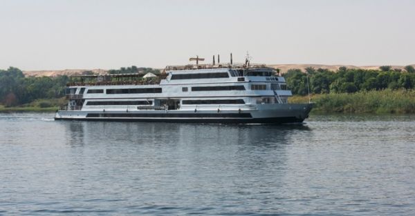 Crucero por el Nilo desde Luxor Crucero por el Nilo desde Luxor