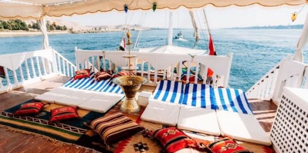  luxury Dahabiya Nile River cruises